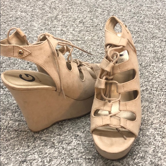 “G by Guess” lace-up platform wedges - Picture 2 of 6